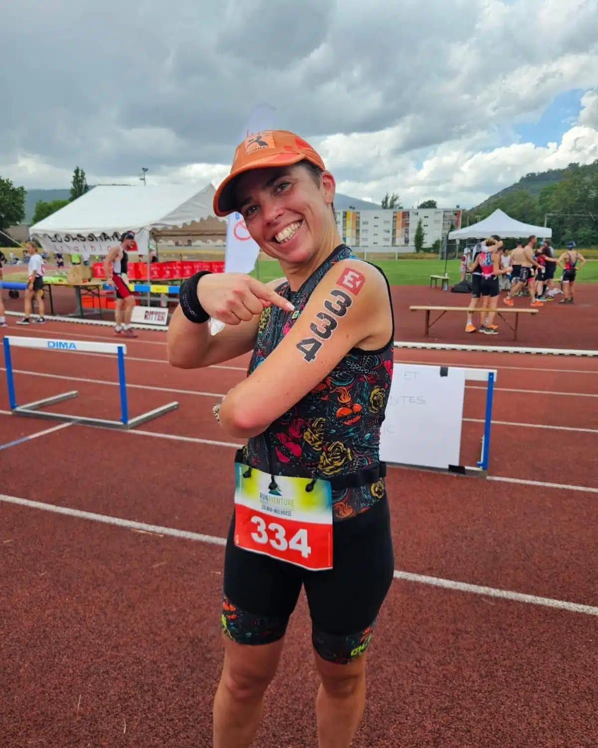 Aurélie vervoort à l'arrivée du triathlon elsassman