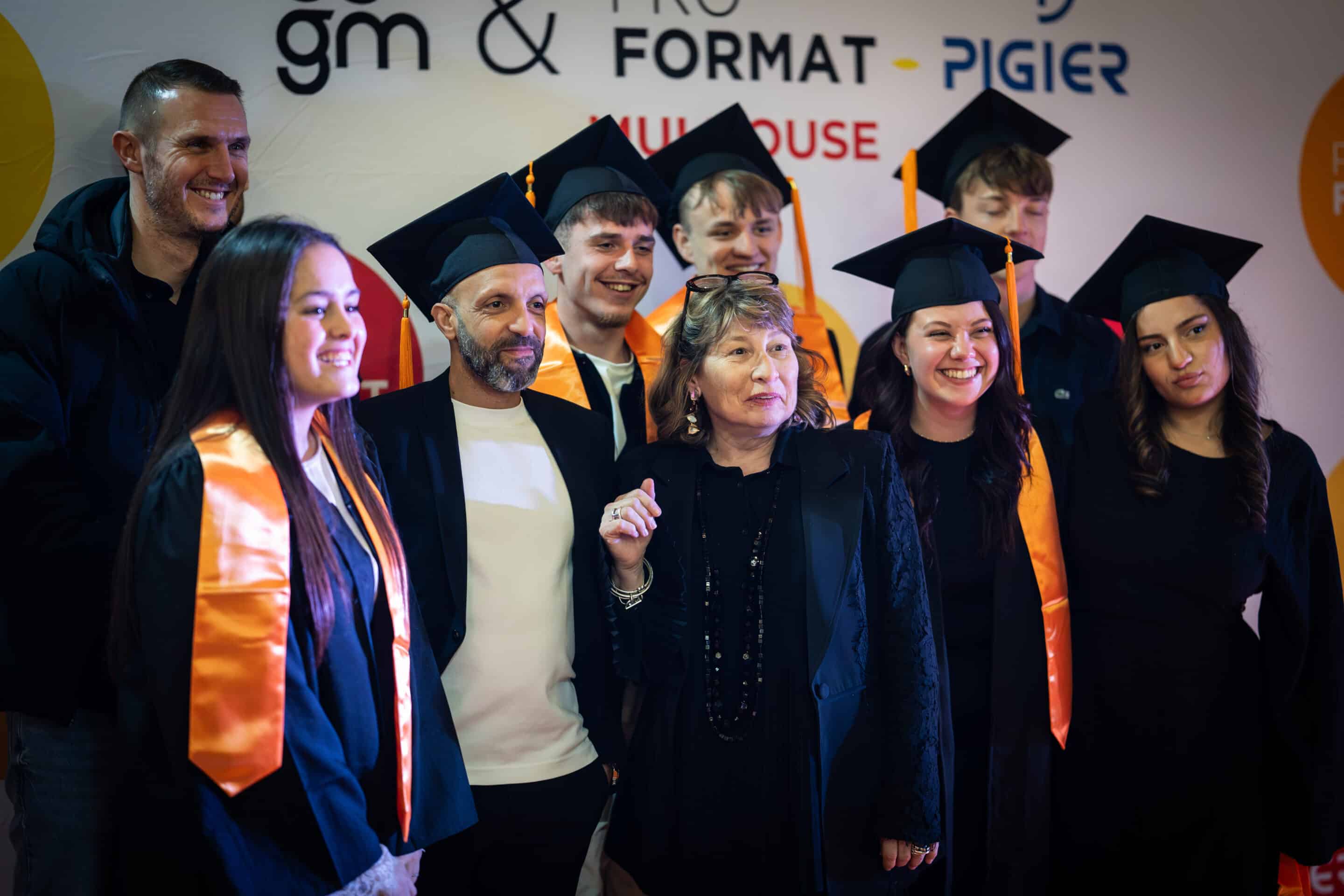 Nos diplômés en Logistique, Transport et Achats lors de la remise des diplômes de notre école de commerce de Mulhouse.